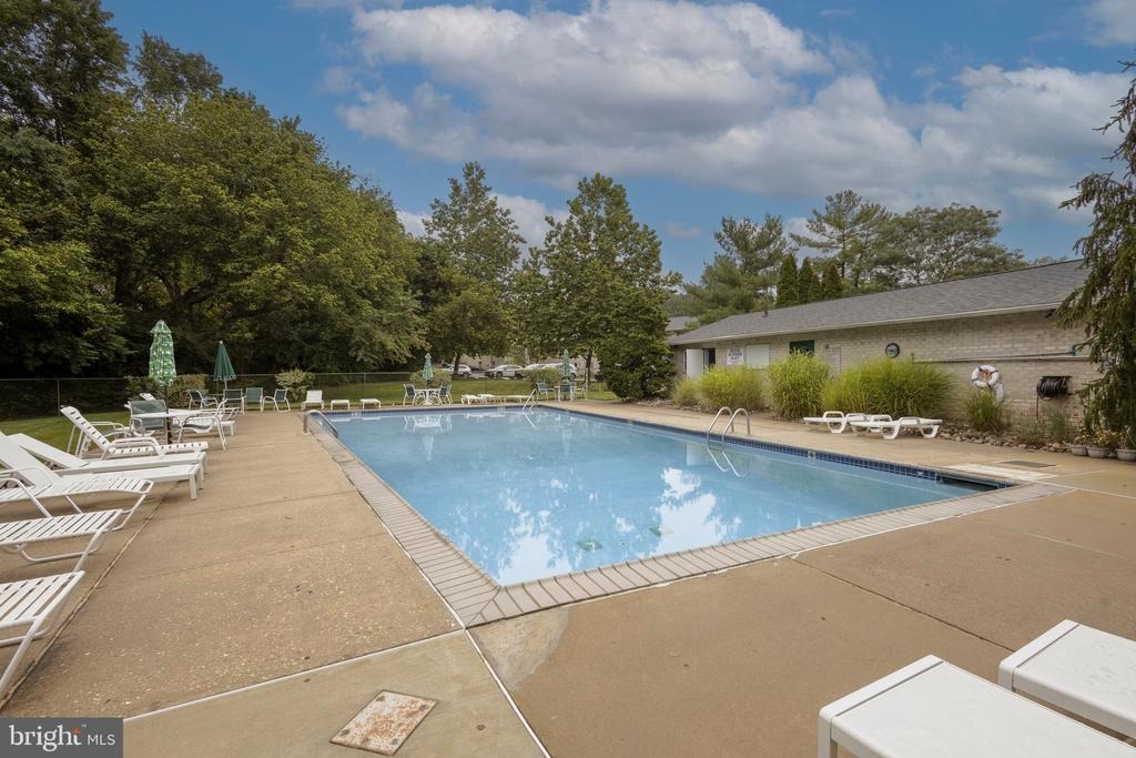 Hampstead Dr, Ambler, PA 19002 #1
