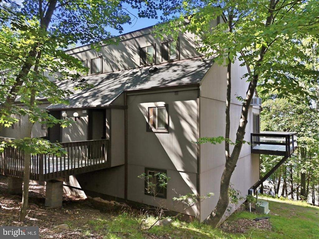 Cross Country Ln, Tannersville, PA 18372 #1