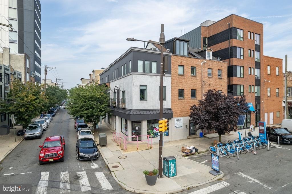 2nd St, Philadelphia, PA 19123