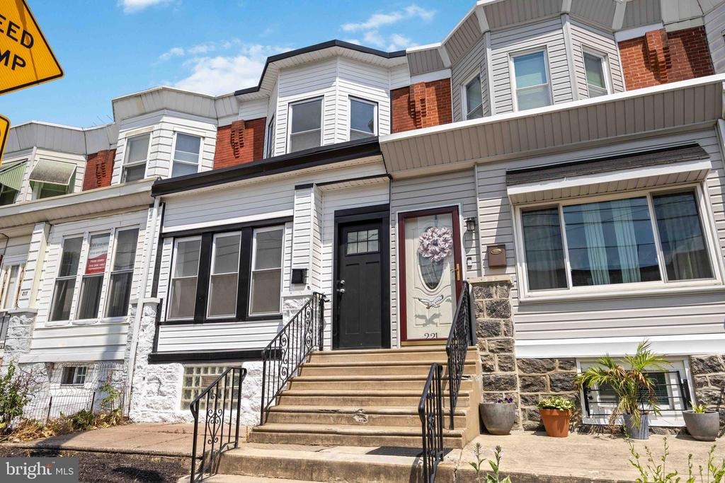 58th St, Philadelphia, PA 19139