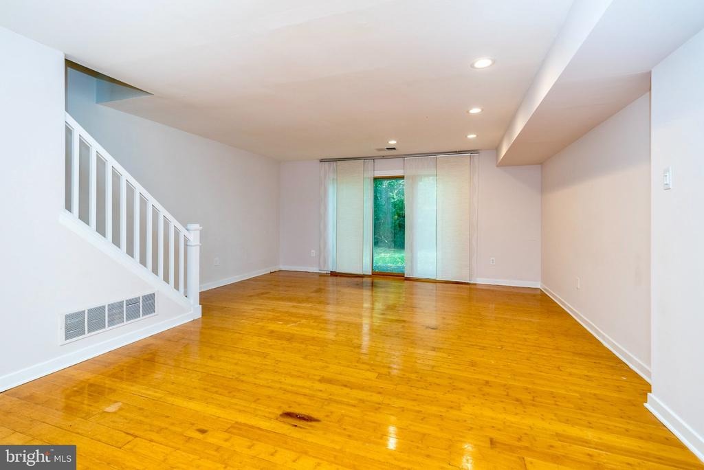 Hampstead Dr, Ambler, PA 19002 #1