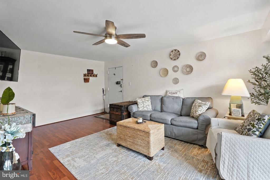 Gordon Blvd, Woodbridge, VA 22192 #1