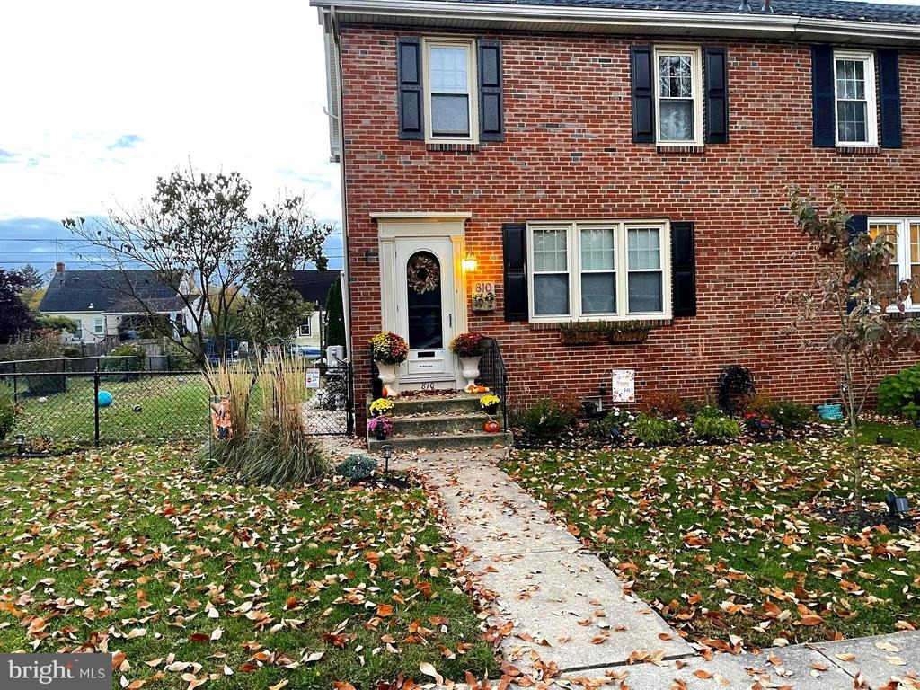 Washington St, Pottstown, PA 19464