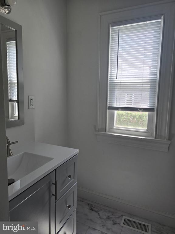 Hockman Ave, Winchester, VA 22601
