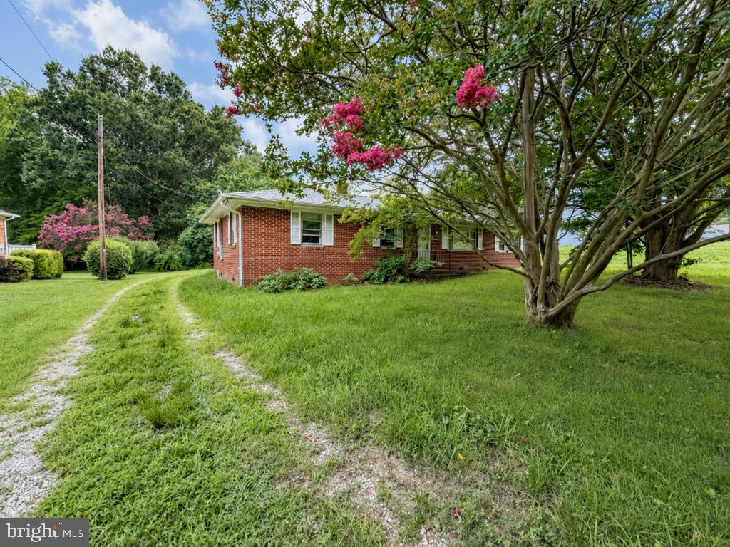 Maddox Rd, Bushwood, MD 20618