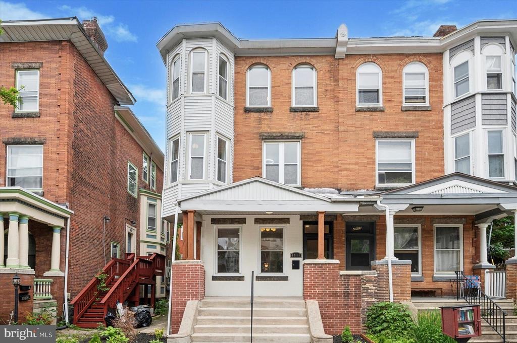 Warrington Ave, Philadelphia, PA 19143