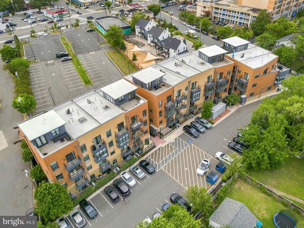 Highland St, Arlington, VA 22204