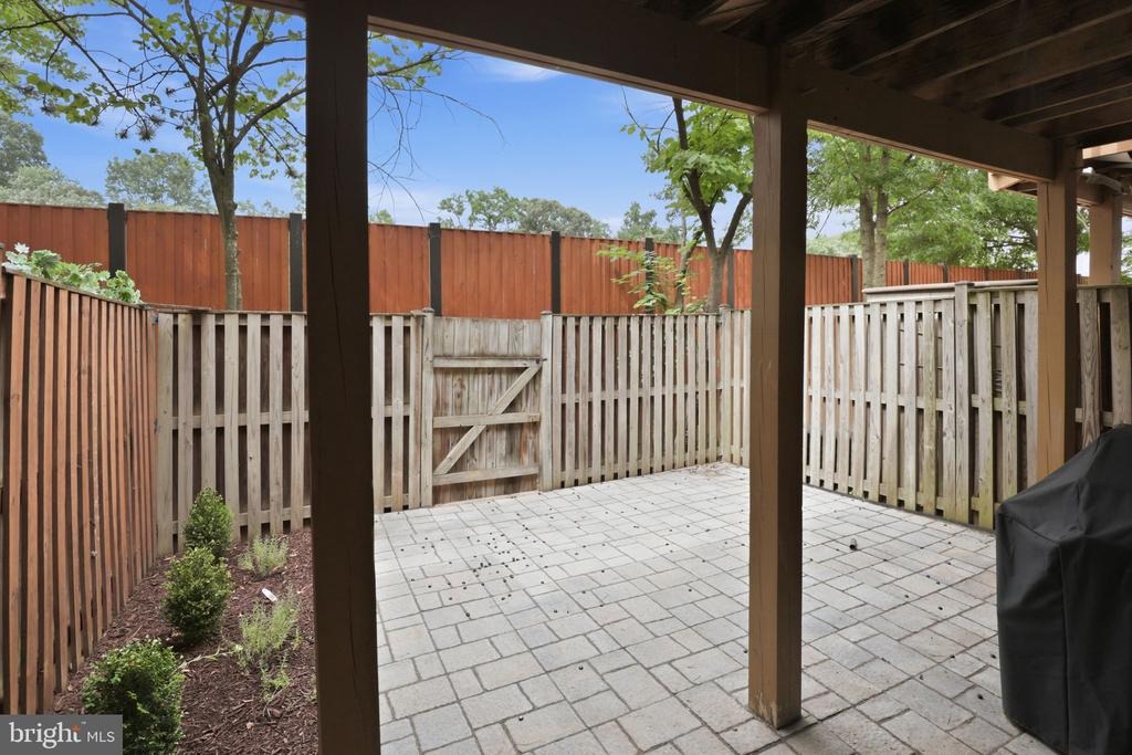 Watkins Mill Dr, Alexandria, VA 22304