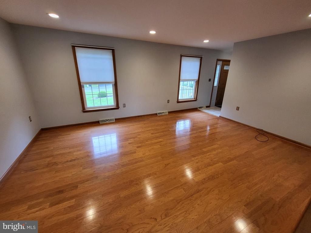 Obsidian Dr, Chambersburg, PA 17202