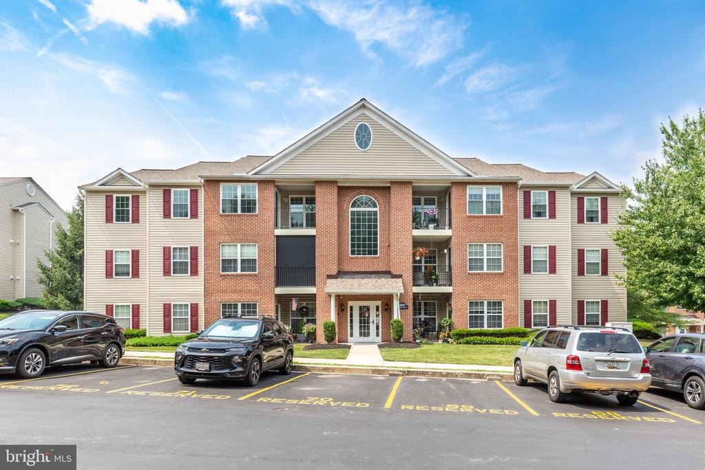 Normandy Dr, Hampstead, MD 21074