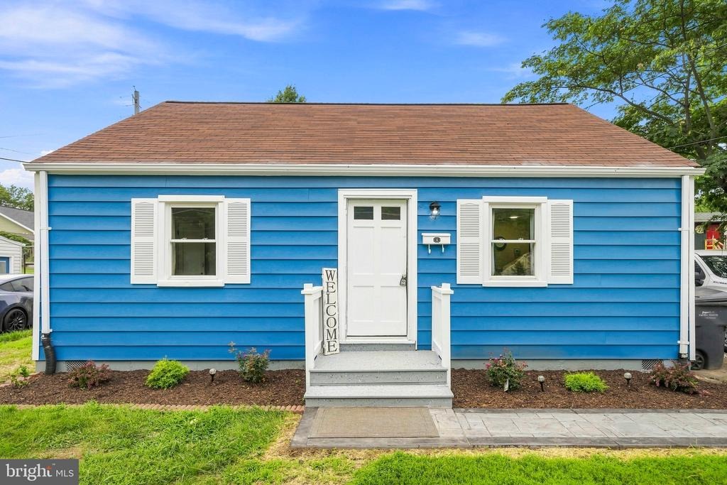 Elmwood Dr, Alexandria, VA 22303 #1
