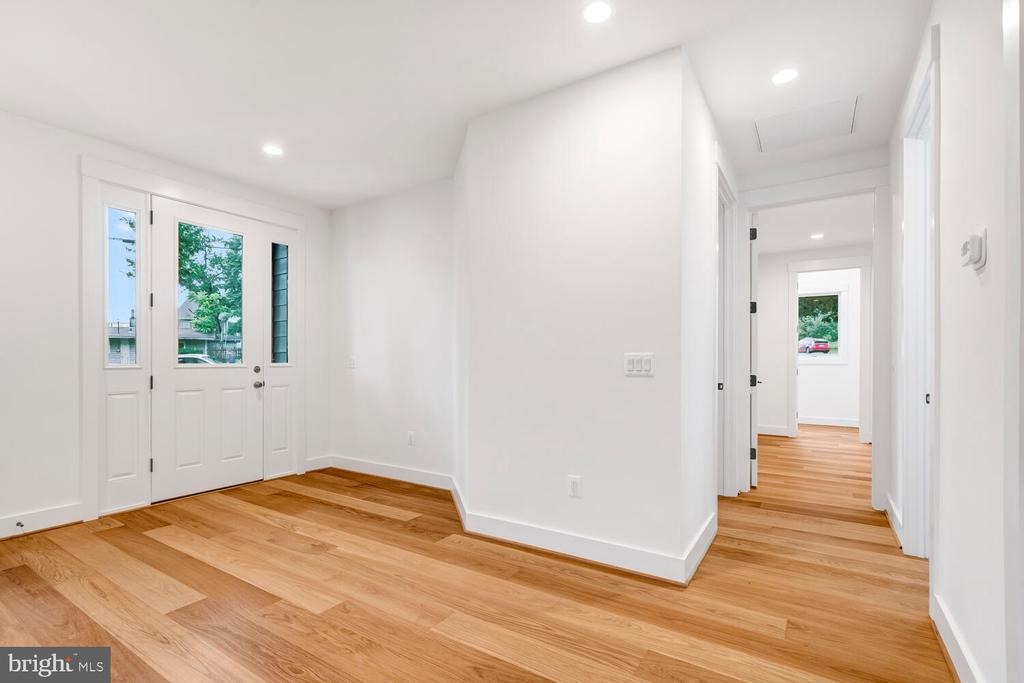 Joyce Rd, Woodbridge, VA 22191
