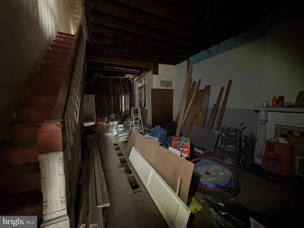 48th St, Philadelphia, PA 19139