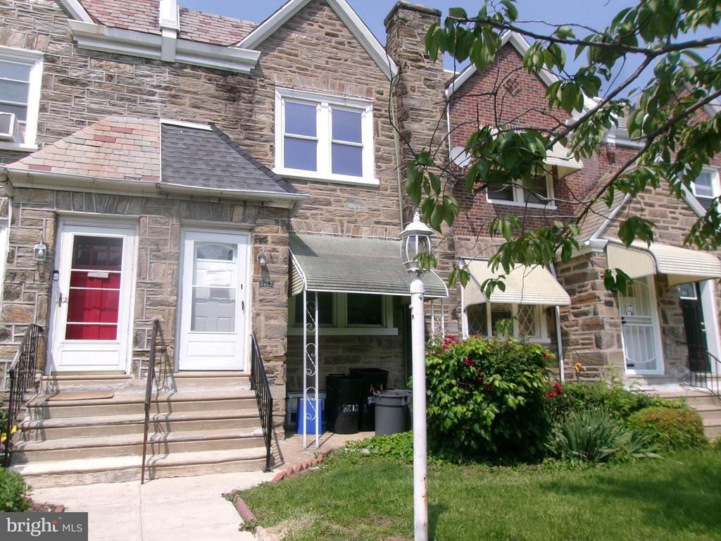 Forrest Ave, Philadelphia, PA 19138