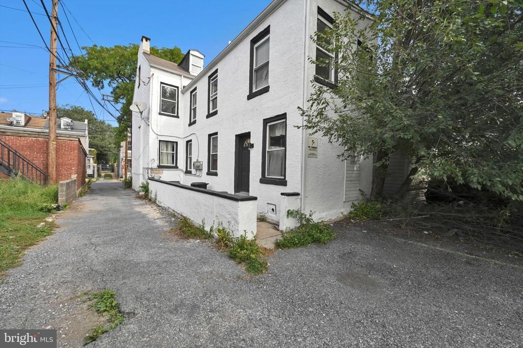 Spruce St, Reading, PA 19602 #1