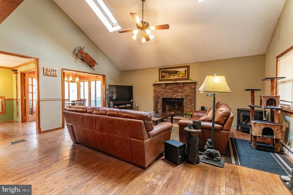 Winding Way, Tobyhanna, PA 18466 #1
