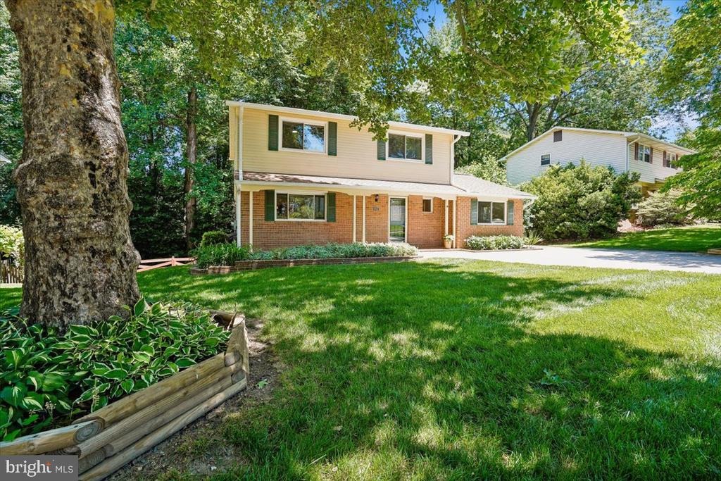 Gainsborough Dr, Fairfax, VA 22032 #1