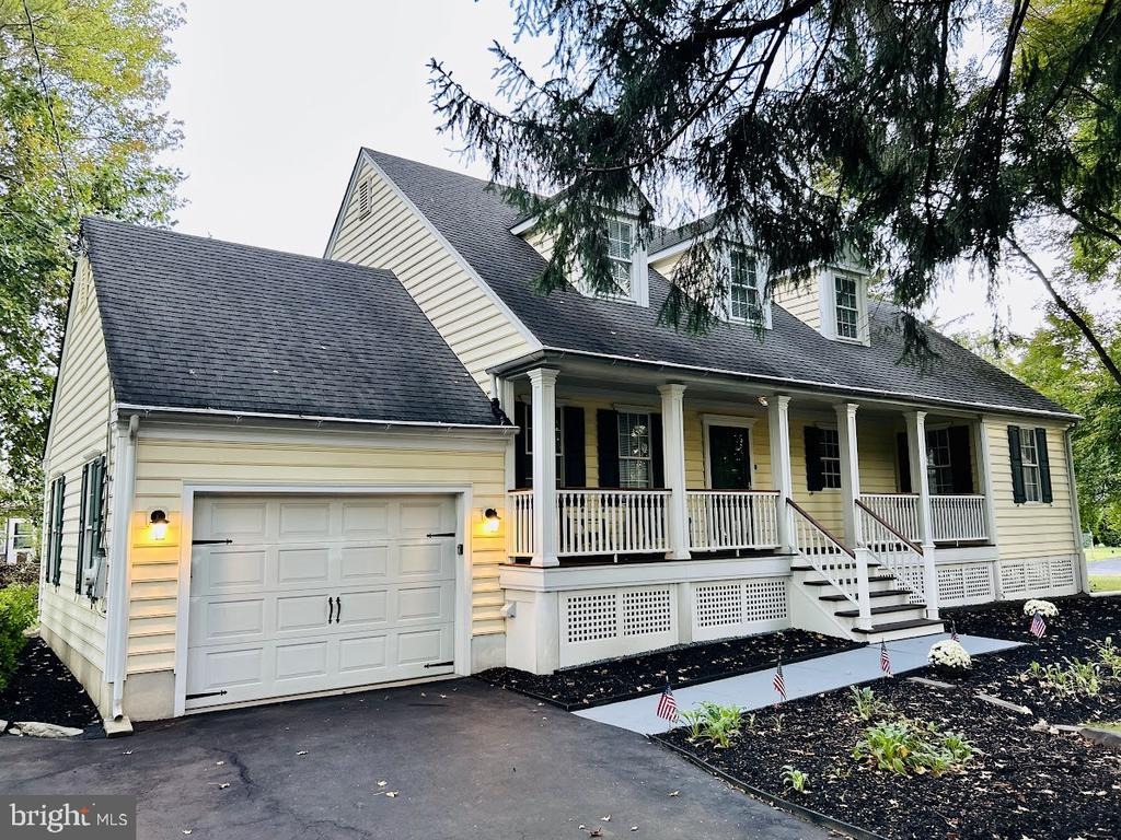 Apple St, Levittown, PA 19057 #1