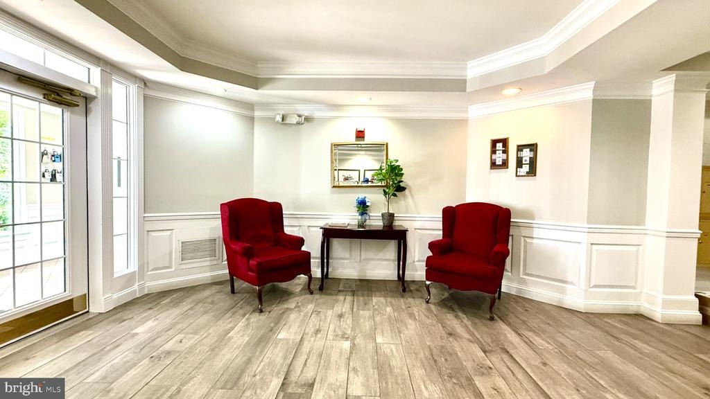 Bellforest Ct, Vienna, VA 22180 #1