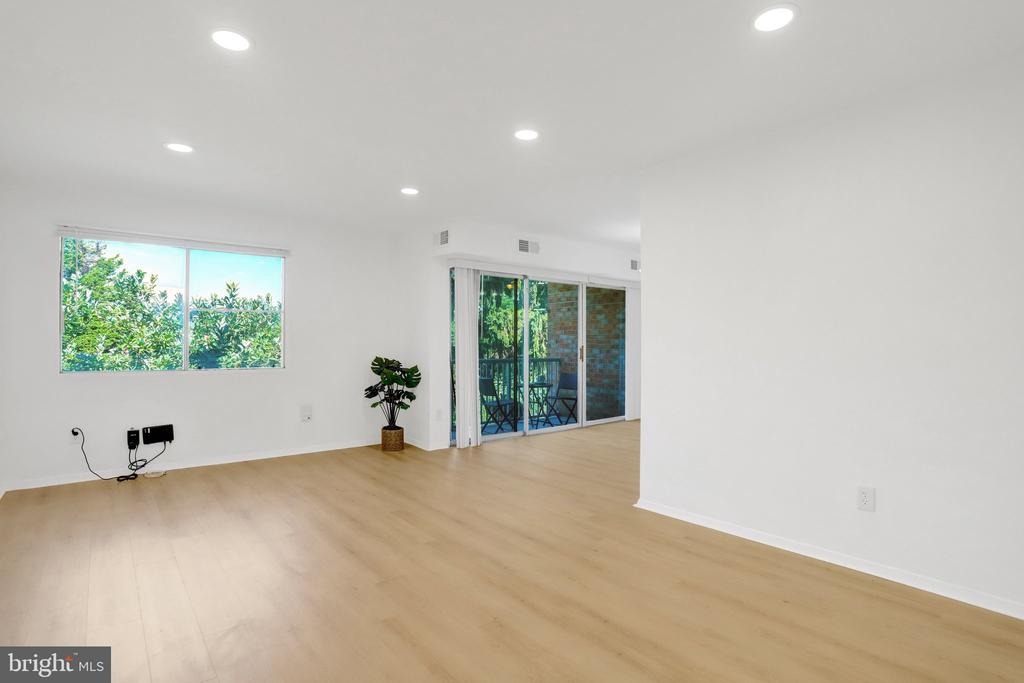 Charing Cross Rd, Falls Church, VA 22042 #1