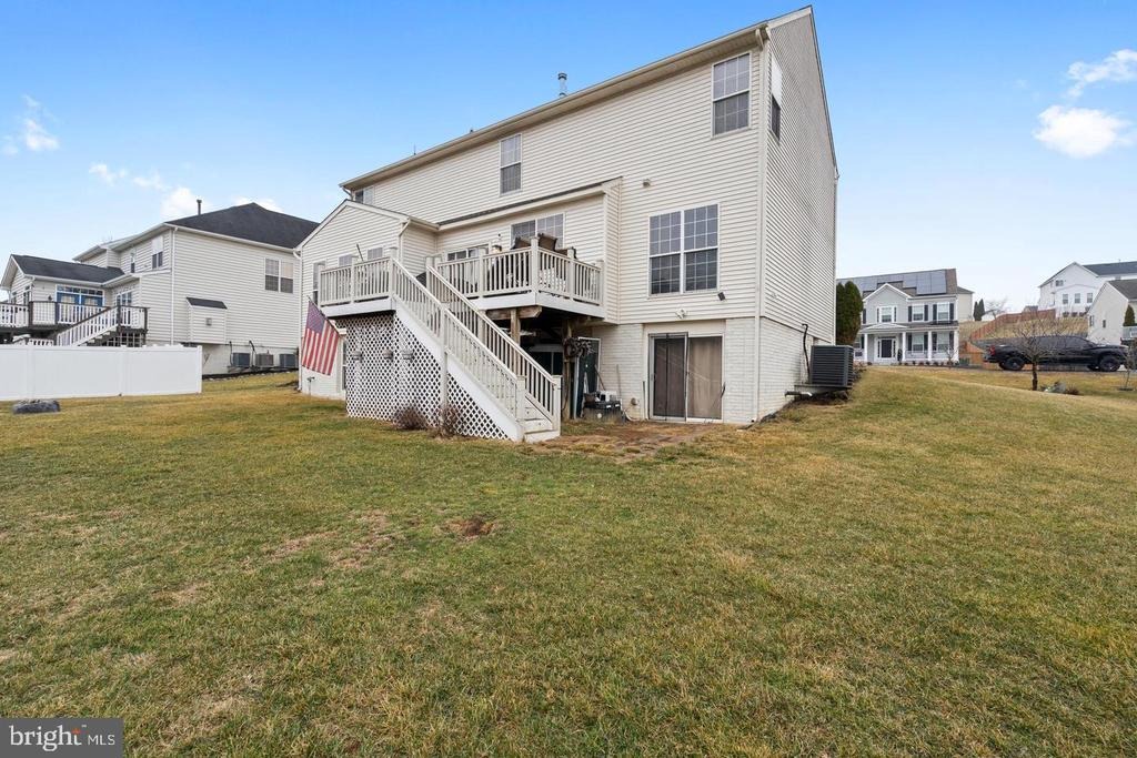 Summer Grove Dr, Kearneysville, WV 25430 #1