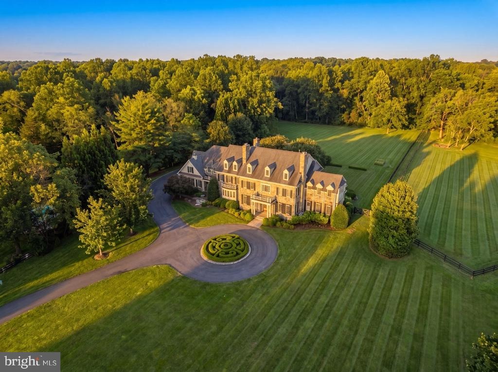 Towlston Rd, Great Falls, VA 22066