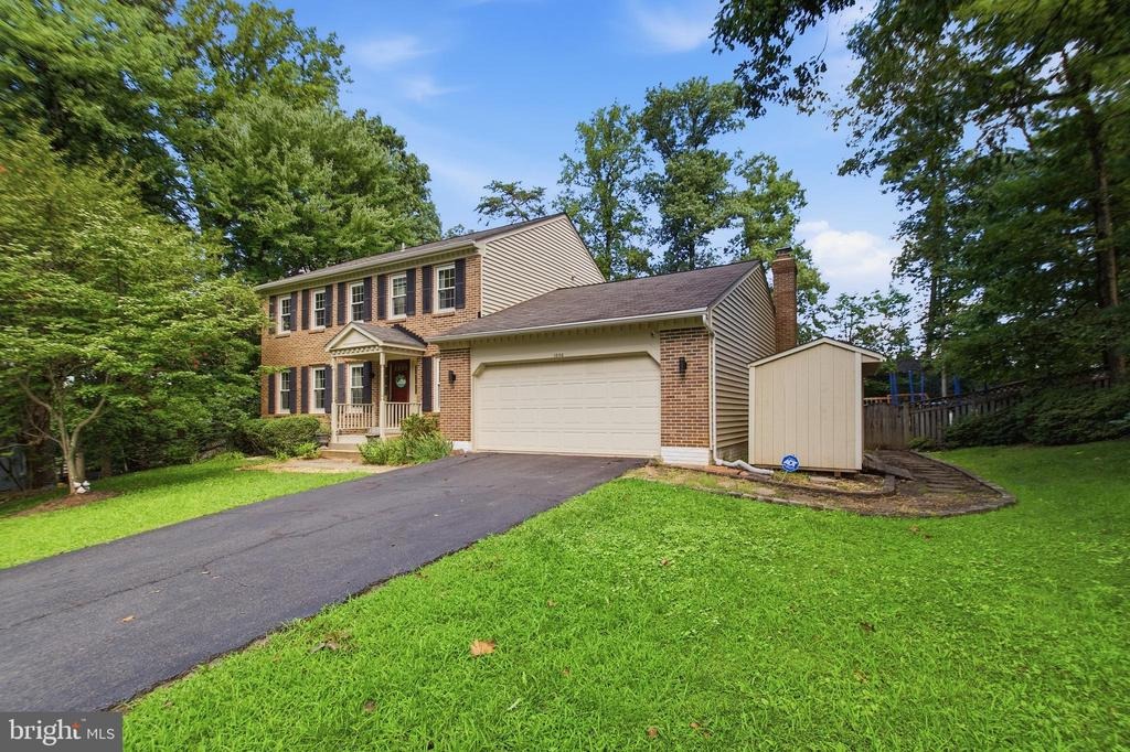 Montmorency Dr, Vienna, VA 22182