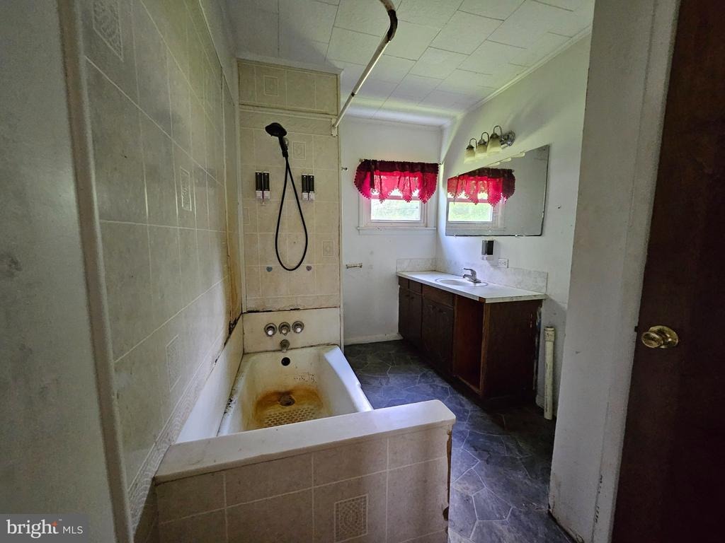 Everett Rd, East Freedom, PA 16637 #1