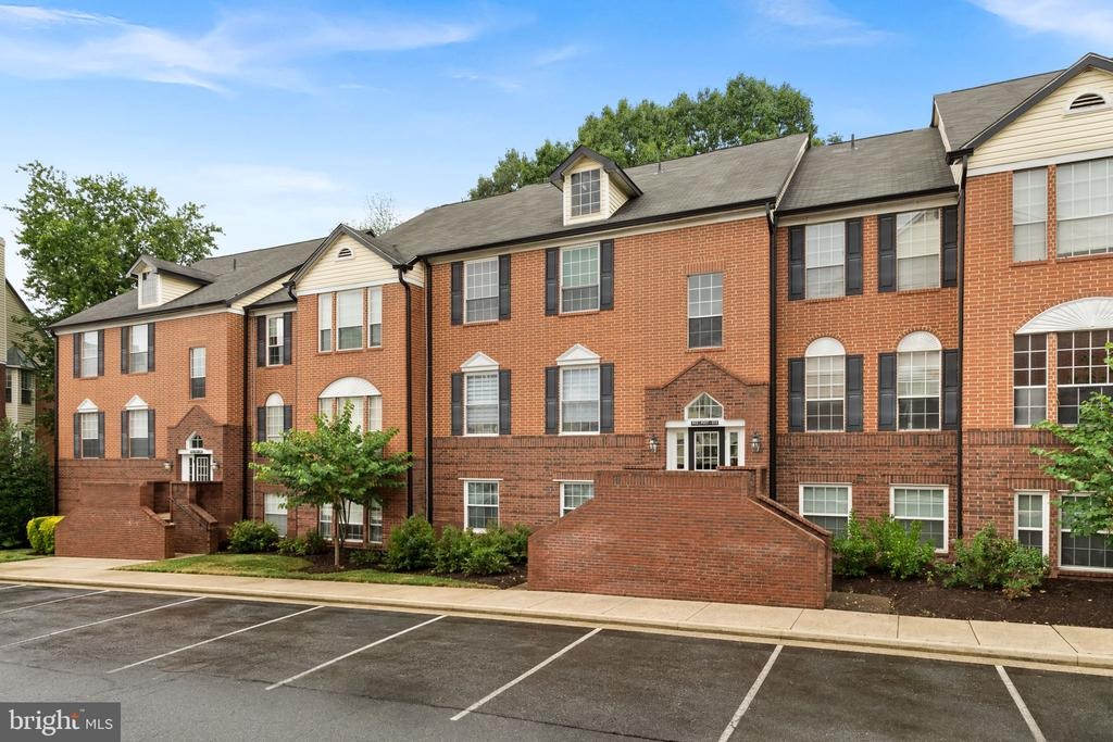 Gateway Dr, Leesburg, VA 20175 #1