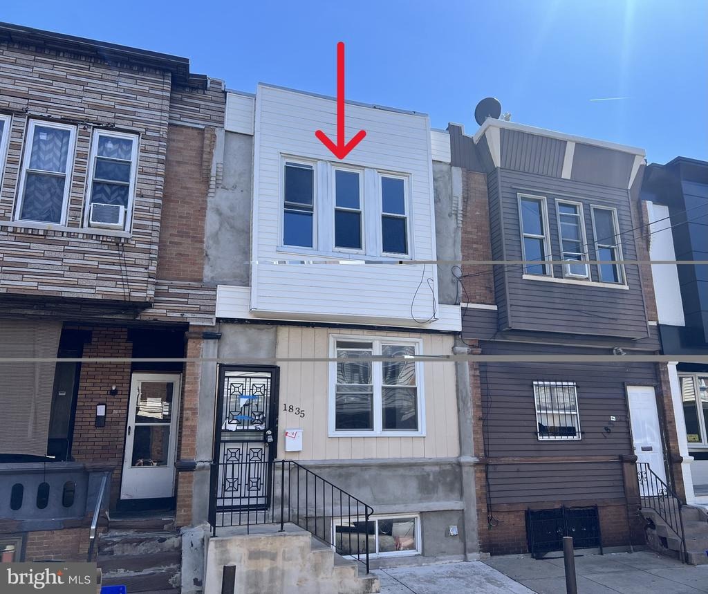 Taylor St, Philadelphia, PA 19145 #1