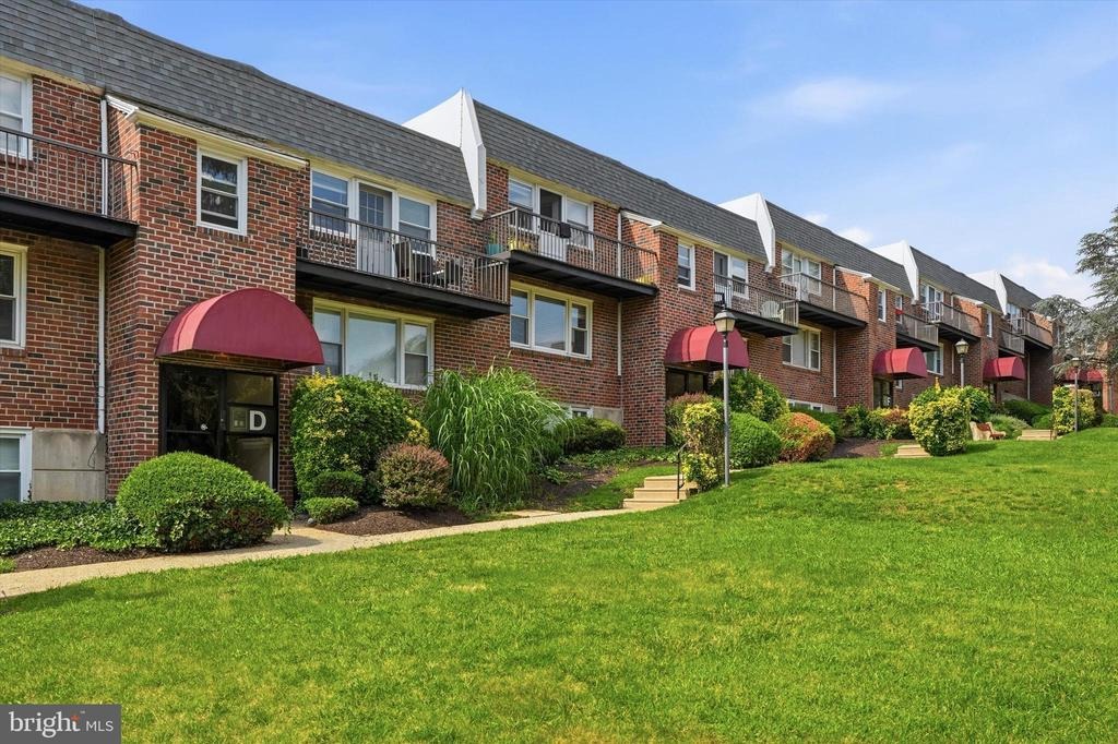 Valley Ave, Philadelphia, PA 19128 #1