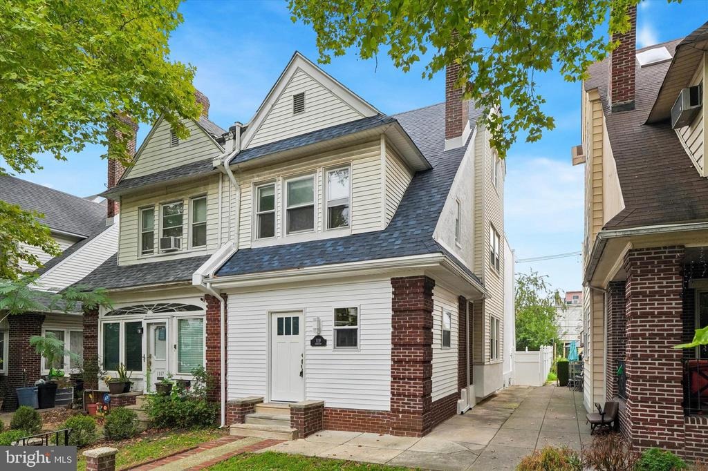Harrison St, Philadelphia, PA 19124 #1