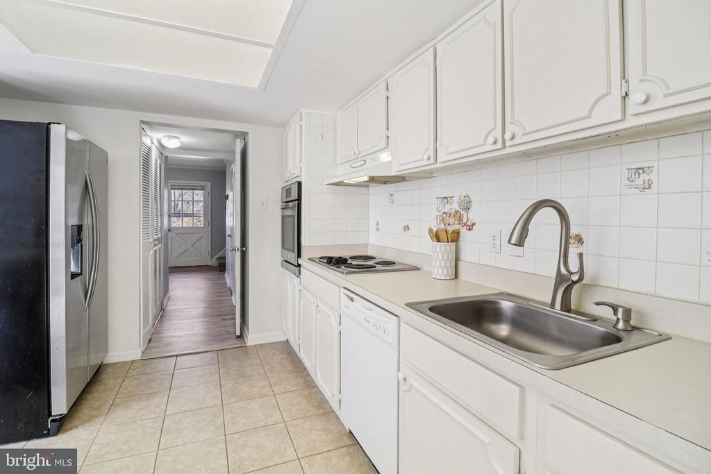 Marquette Ln, Bowie, MD 20715 #1