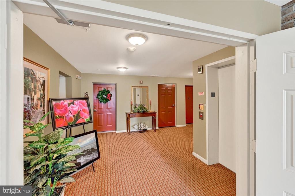 Limerick Cir, Lutherville Timonium, MD 21093