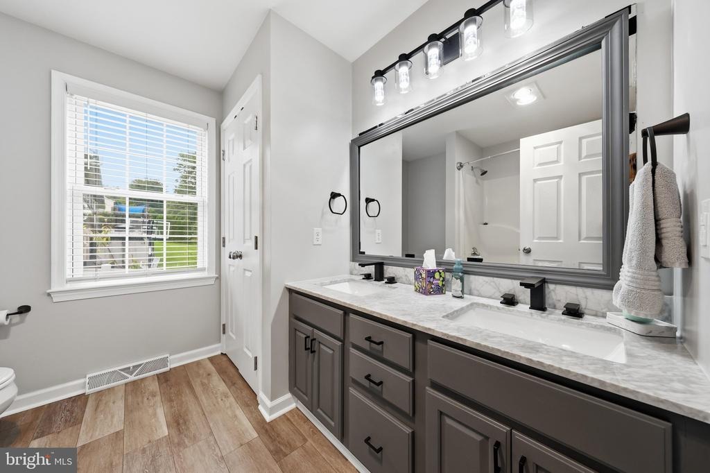 Jade Dr, Chambersburg, PA 17202 #1
