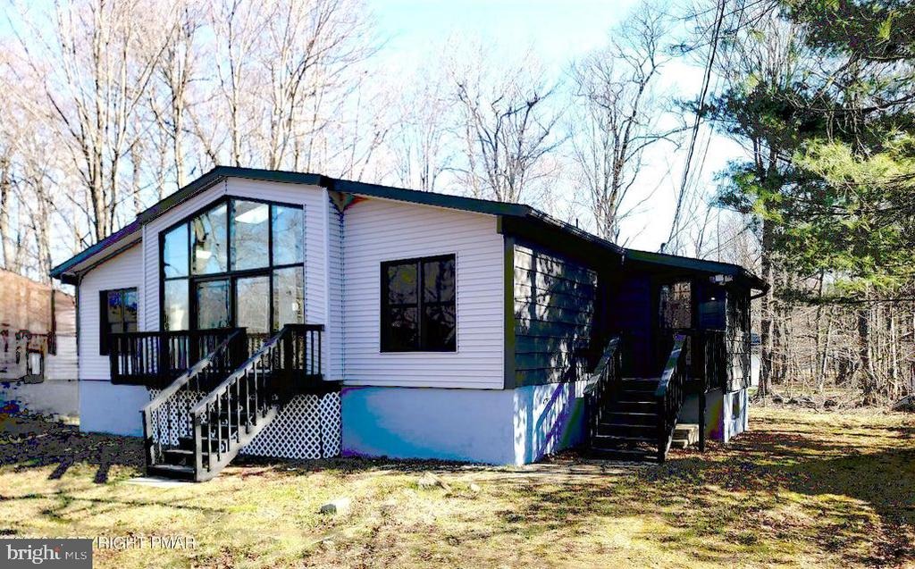 Idlewild Dr, Tobyhanna, PA 18466 #1