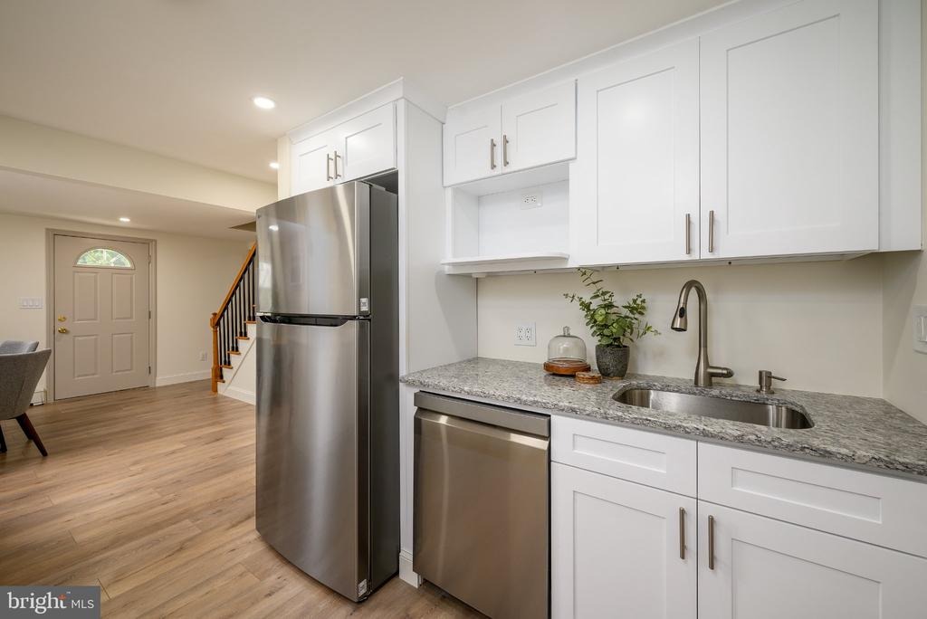 Avenue A , Helmetta, NJ 08828 #1