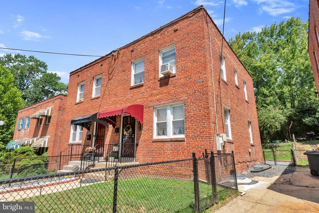 Morris Rd, Washington, DC 20020 #1