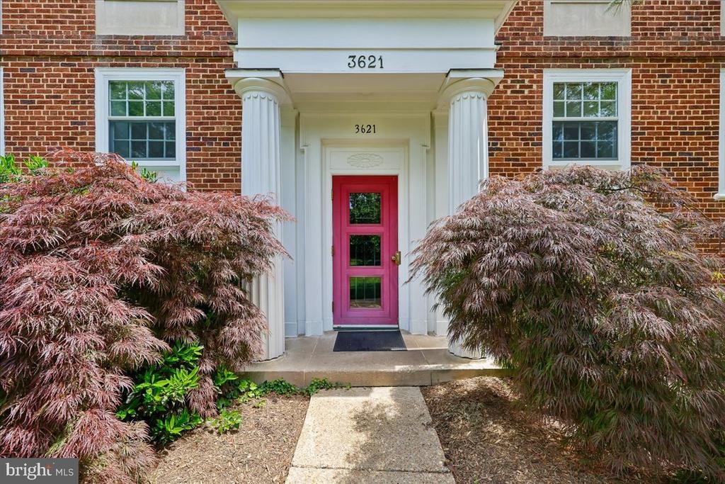 39th St, Washington, DC 20016 #1