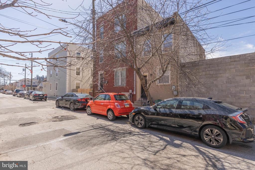Budd St, Philadelphia, PA 19104 #1