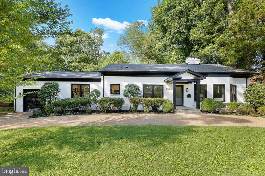 Crosswoods Dr, Falls Church, VA 22044 #1