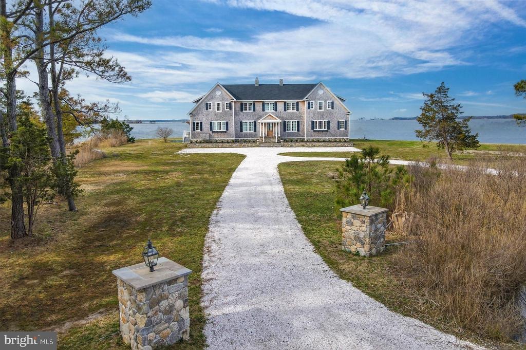 Broadview Dr, Cambridge, MD 21613