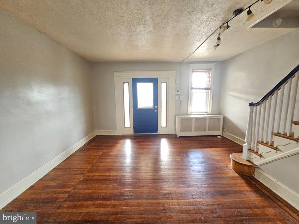 Shelmire Ave, Philadelphia, PA 19136