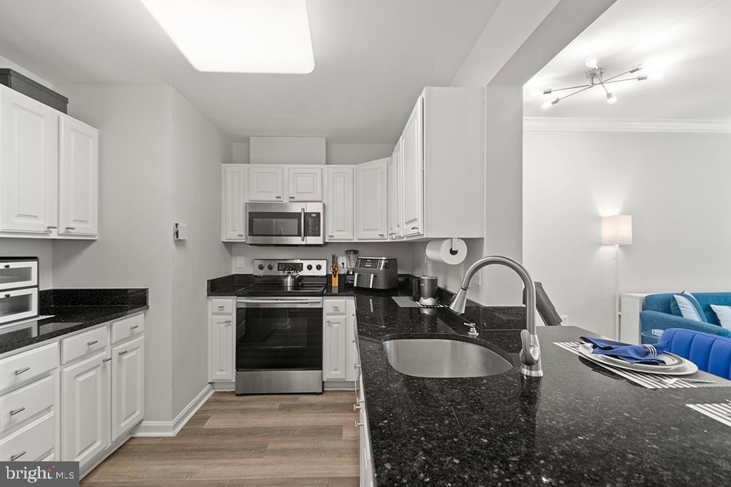 Pierside Dr, Baltimore, MD 21230 #1