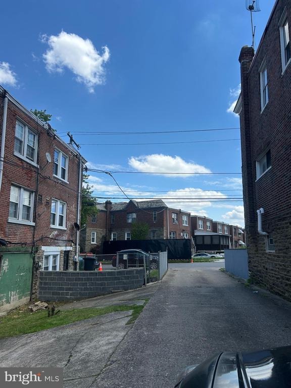 Forrest Ave, Philadelphia, PA 19138 #1