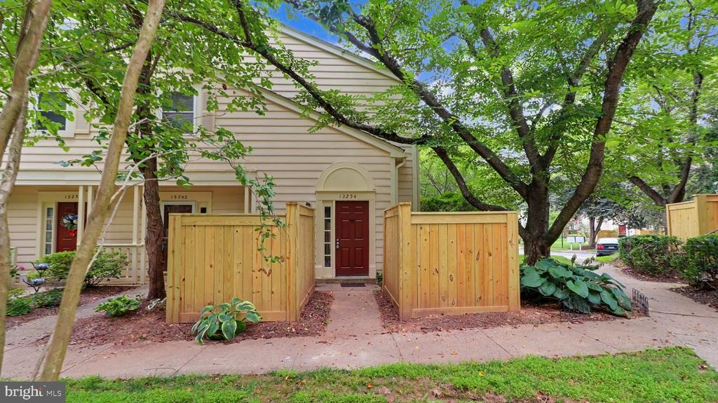 Meander Cove Dr, Germantown, MD 20874