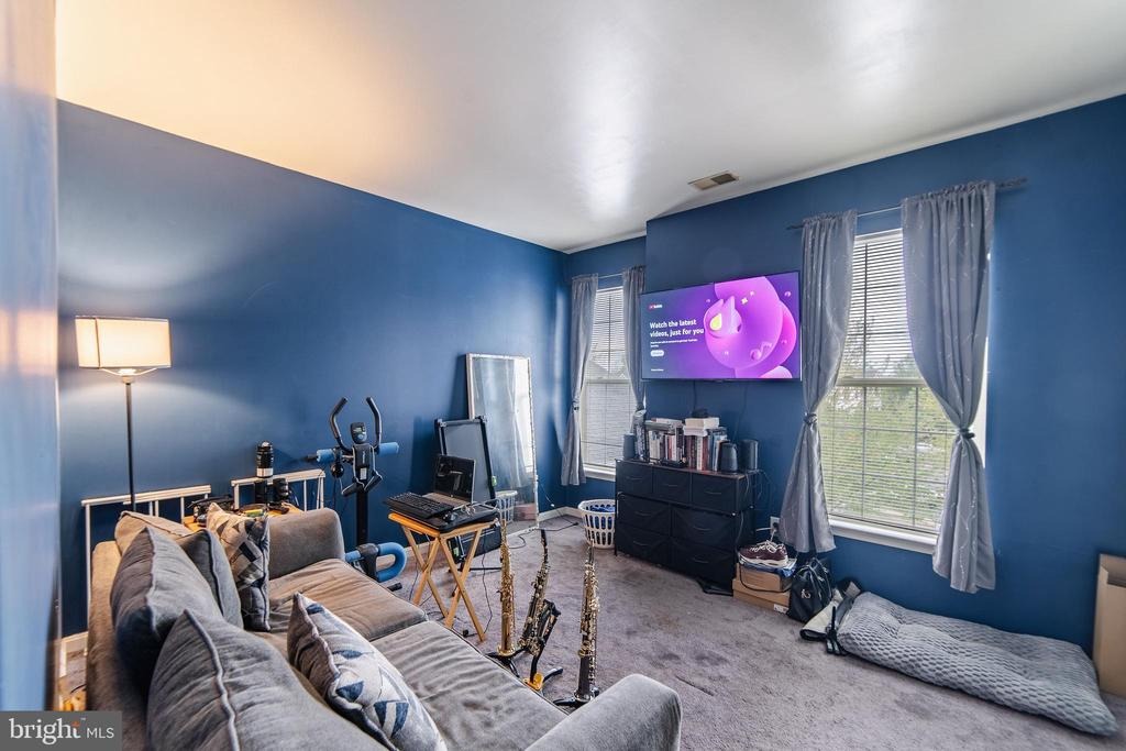 Hawk Rise Ln, Owings Mills, MD 21117 #1