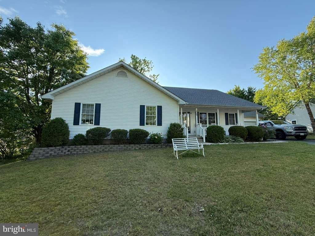 Ethan Ave, Easton, MD 21601