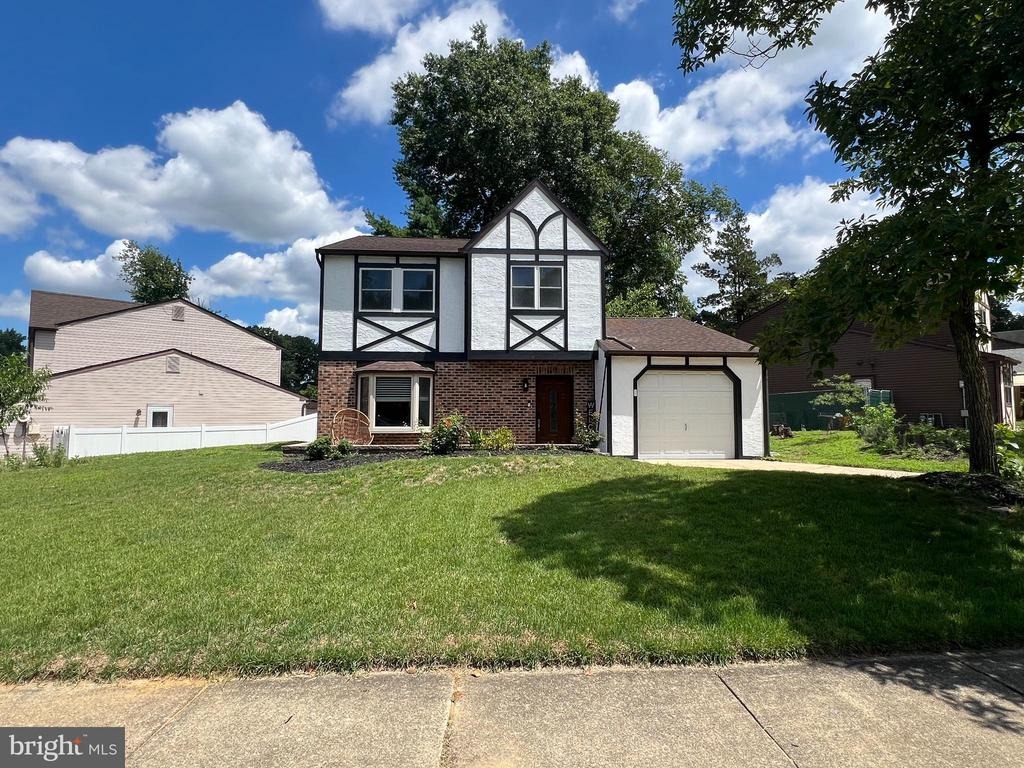 Palace Ct, Merchantville, NJ 08109