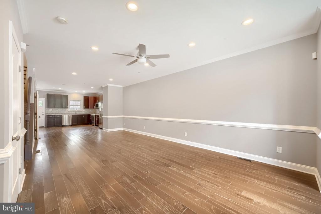 Chase St, Baltimore, MD 21213 #1